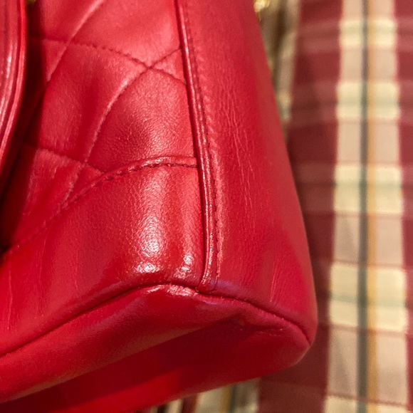 Authentic Chanel bag - Picture 14 of 15